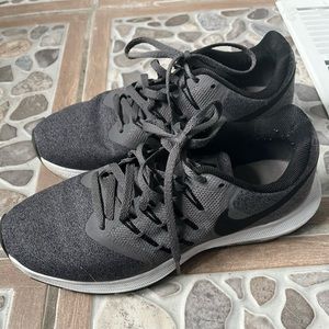 nike running shoes